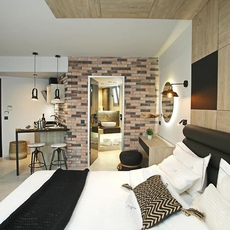Athinais Luxury Apartments Hanioti Exterior photo