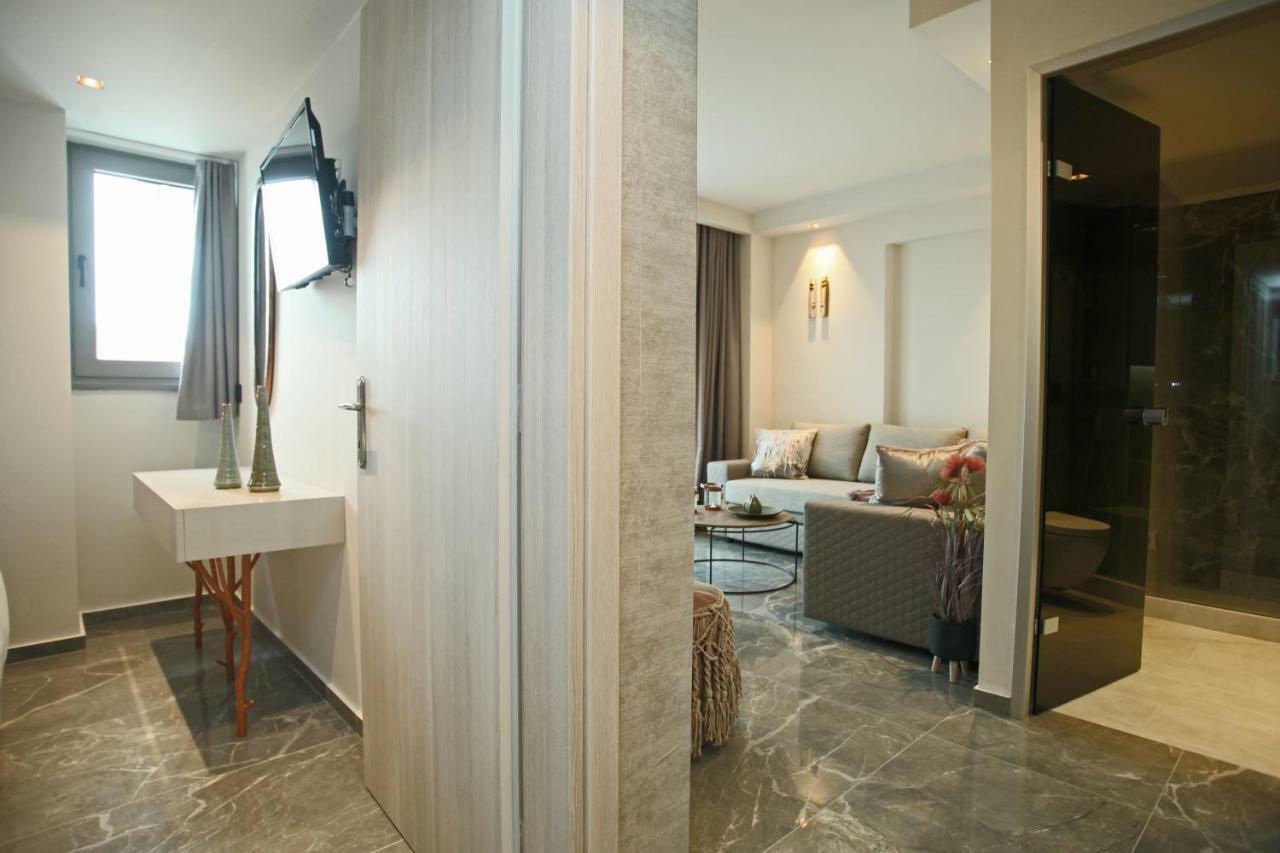 Athinais Luxury Apartments Hanioti Exterior photo