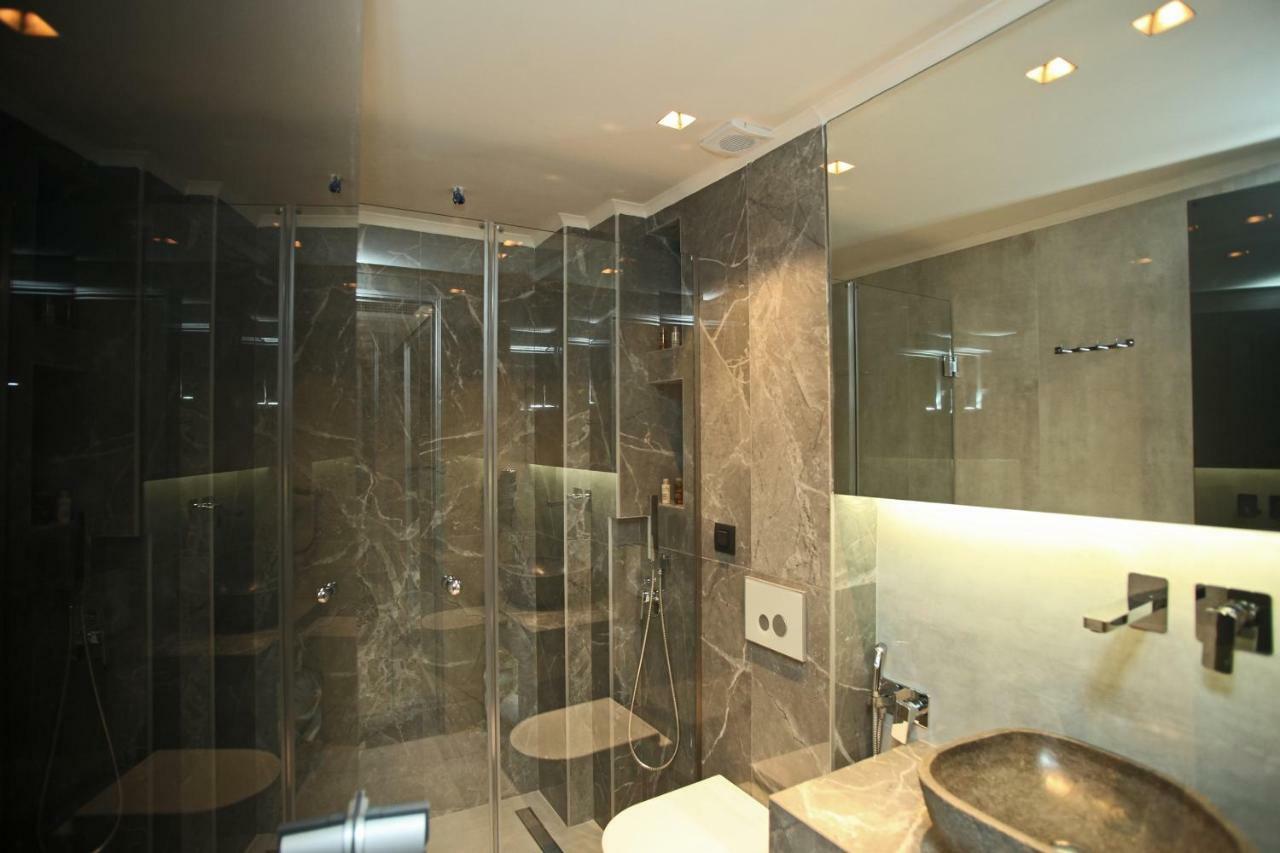 Athinais Luxury Apartments Hanioti Exterior photo