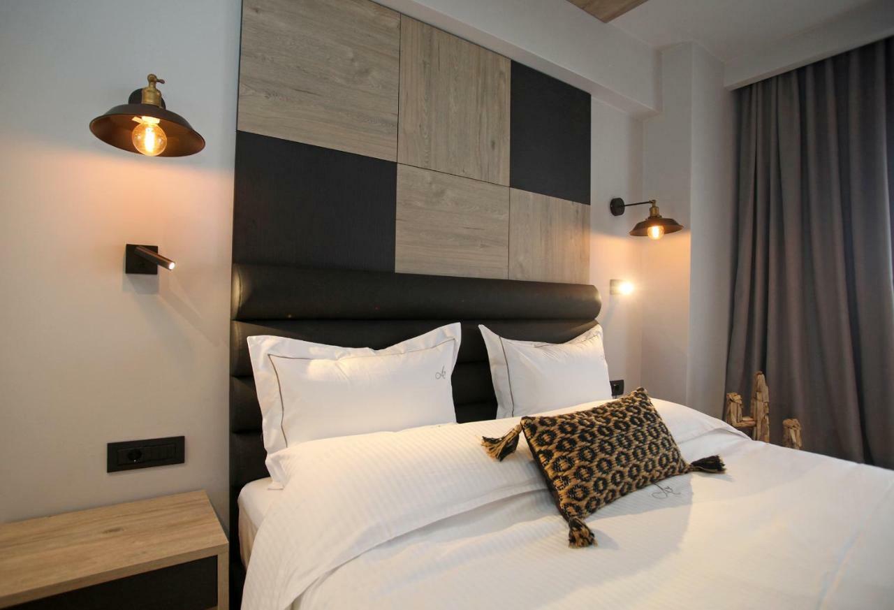 Athinais Luxury Apartments Hanioti Exterior photo